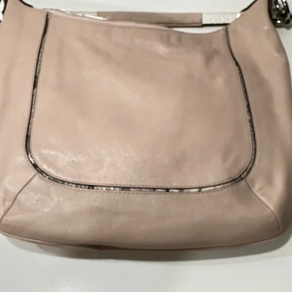*NWOT* Coach Pink and White Shoulder Bag - Picture 8 of 11